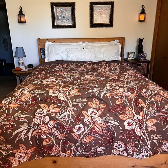 Martha Stewart Queen Size Floral Comforter Floral Print Comforter In Earthy Tone - Picture 2 of 14